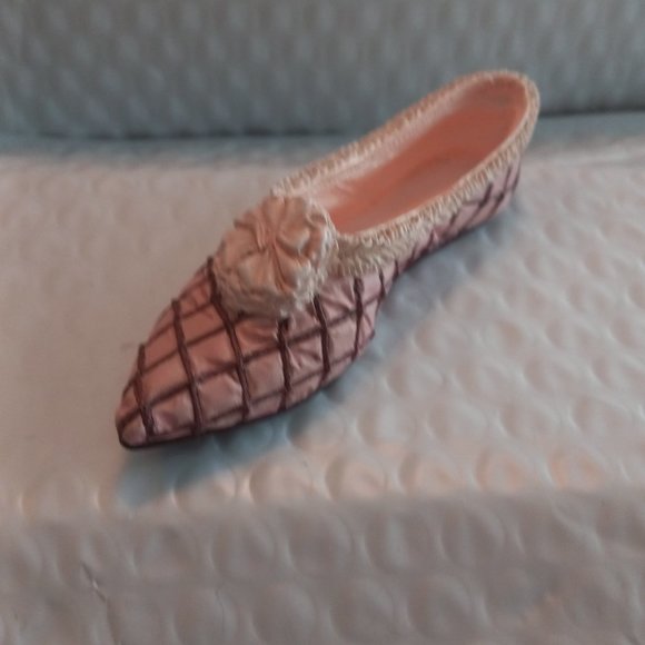 Just The Right Shoe By Raine Truffles Mini Figurine 25086 - Picture 1 of 9